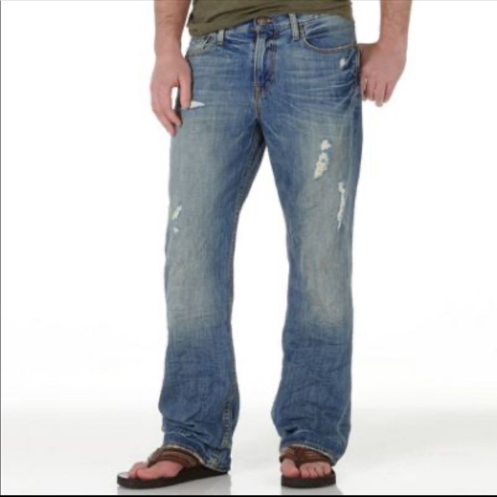 NWOT AEO Distressed Bootcut Jeans Sz 30